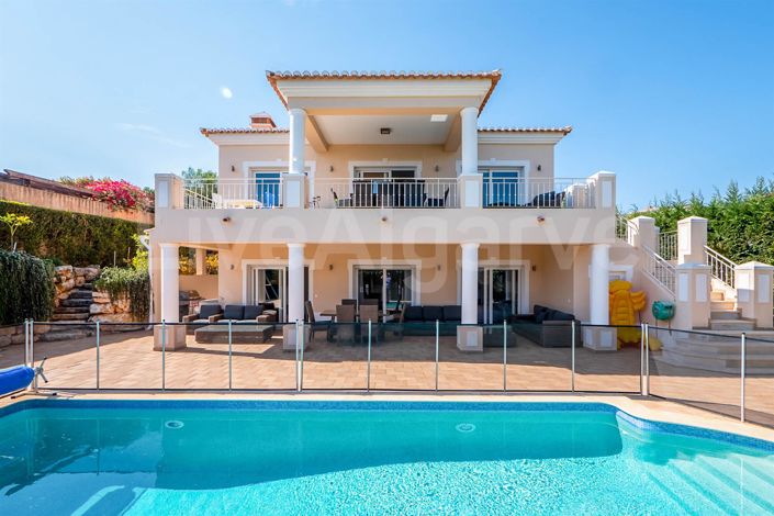 Image No.3-3 Bed House for sale