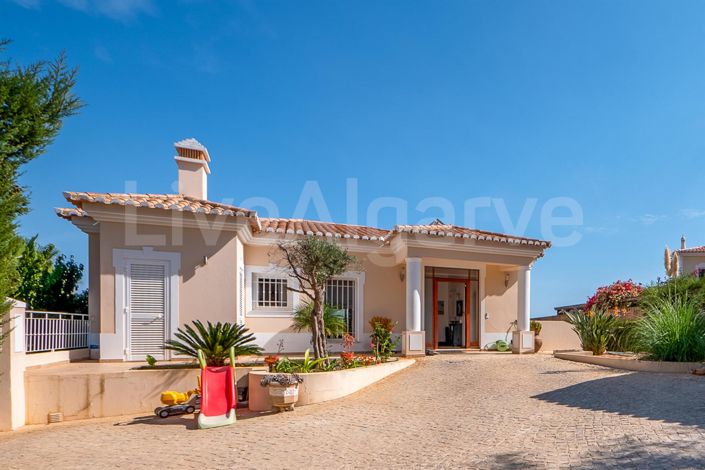 Image No.4-3 Bed House for sale