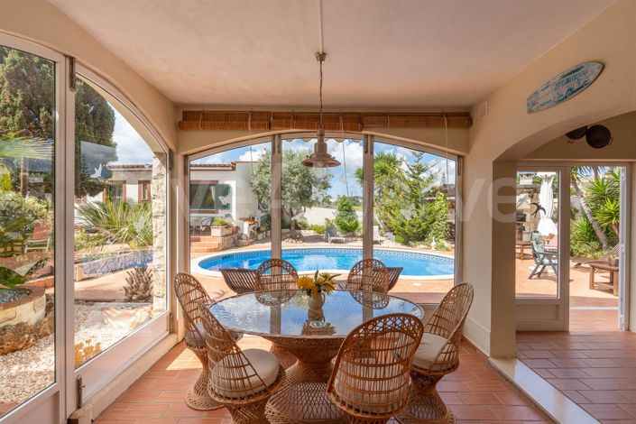 Image No.25-4 Bed House for sale