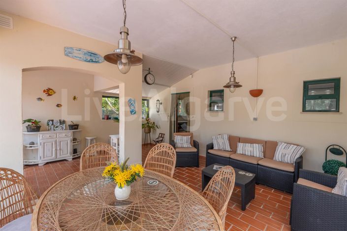 Image No.26-4 Bed House for sale