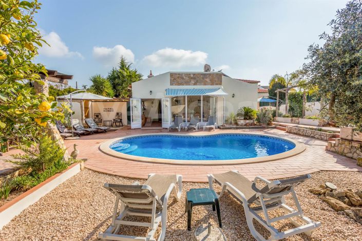 Image No.4-4 Bed House for sale