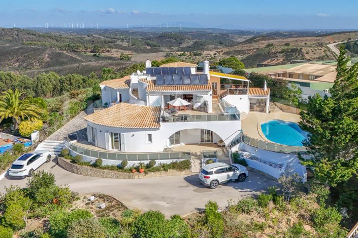 Image No.3-4 Bed House for sale