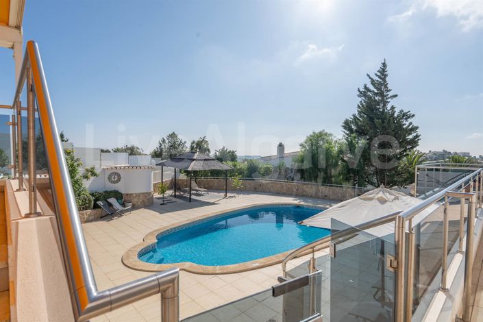 Image No.35-4 Bed House for sale