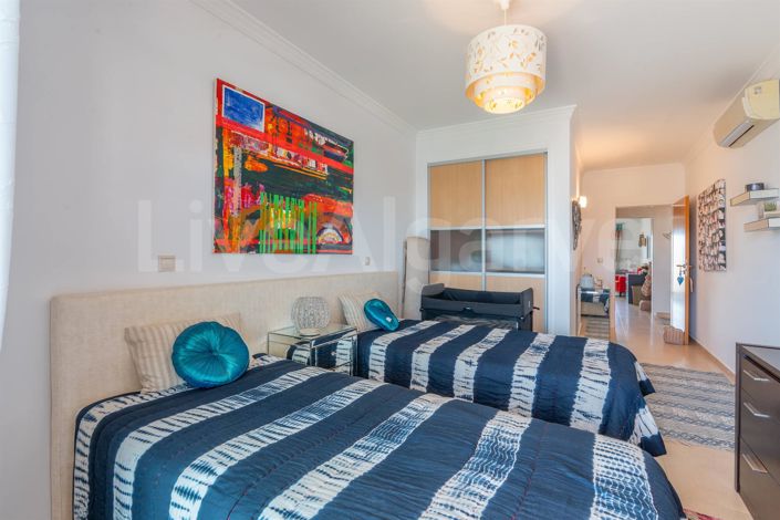 Image No.36-4 Bed Apartment for sale