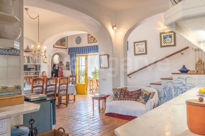 Image No.14-3 Bed House for sale