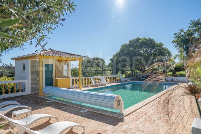 Image No.19-3 Bed House for sale