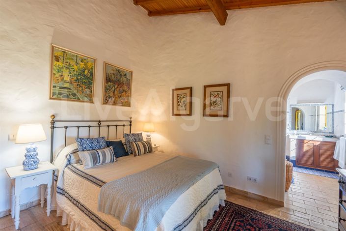 Image No.35-3 Bed House for sale