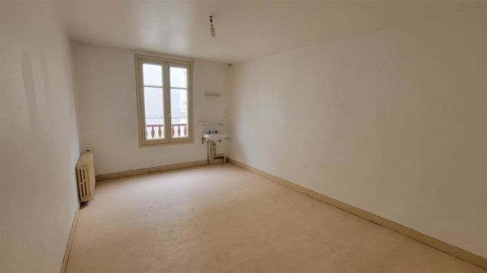 Image No.15-4 Bed Property for sale