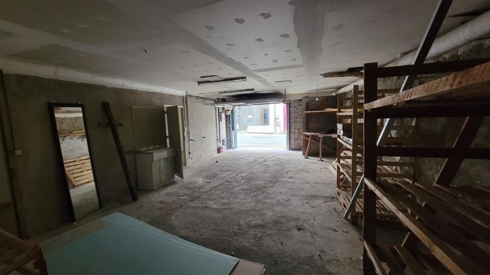 Image No.18-4 Bed Property for sale