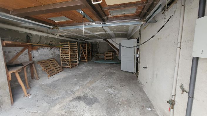 Image No.19-4 Bed Property for sale