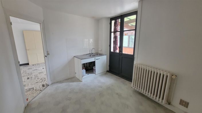 Image No.8-4 Bed Property for sale