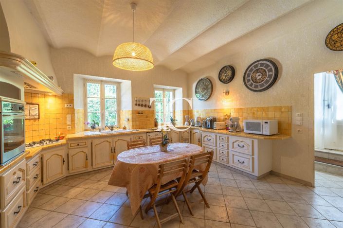 Image No.19-5 Bed House for sale