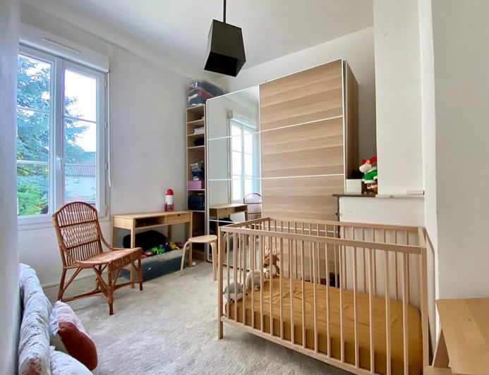 Image No.17-4 Bed House for sale