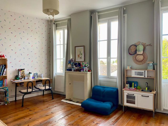 Image No.6-4 Bed House for sale