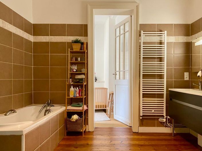 Image No.9-4 Bed House for sale