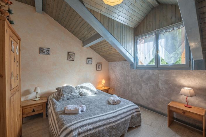 Image No.11-5 Bed House for sale