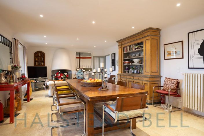 Image No.10-11 Bed House for sale