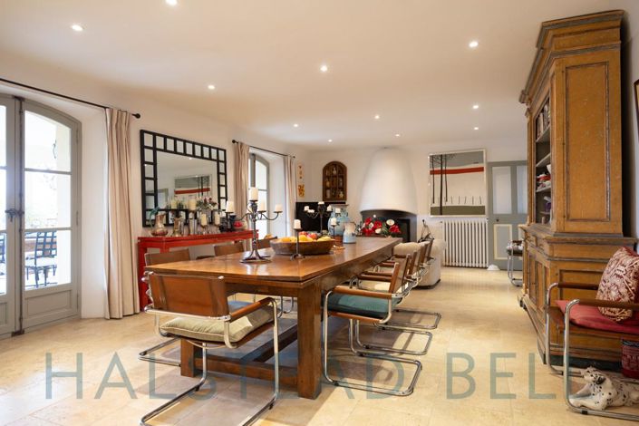 Image No.11-11 Bed House for sale