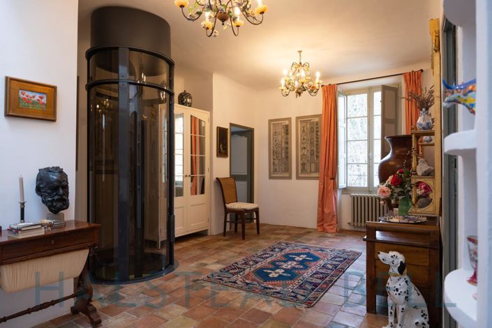 Image No.13-11 Bed House for sale