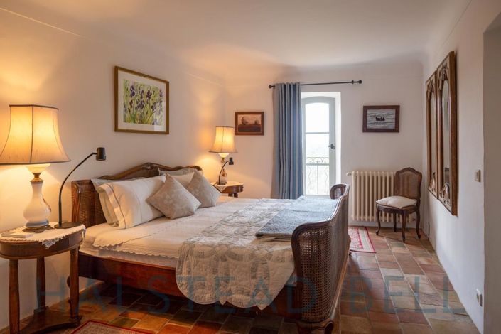 Image No.16-11 Bed House for sale