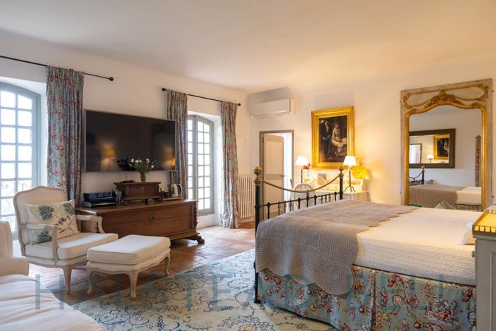 Image No.17-11 Bed House for sale