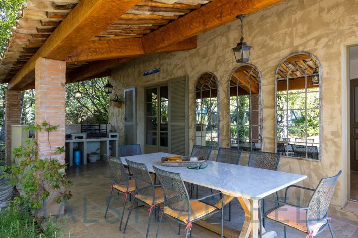 Image No.36-11 Bed House for sale