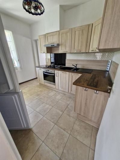 Image No.4-2 Bed House for sale