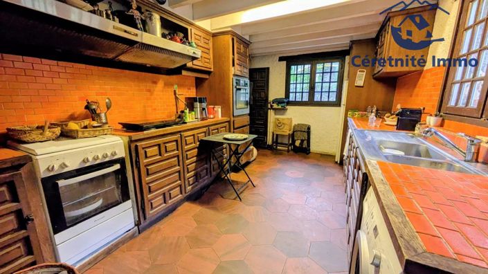 Image No.11-4 Bed House for sale