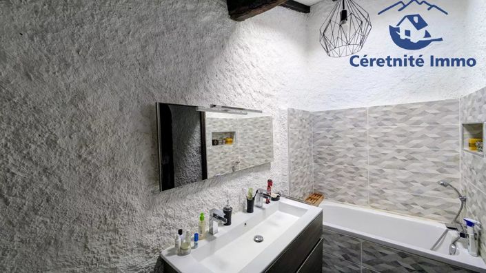 Image No.18-4 Bed House for sale