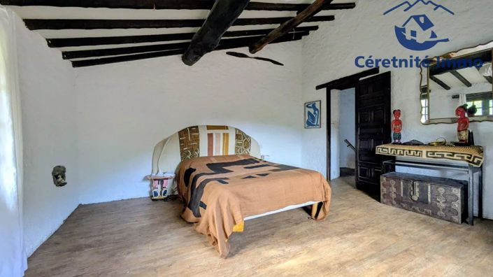 Image No.20-4 Bed House for sale