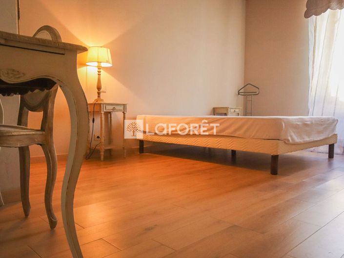 Image No.11-5 Bed House for sale