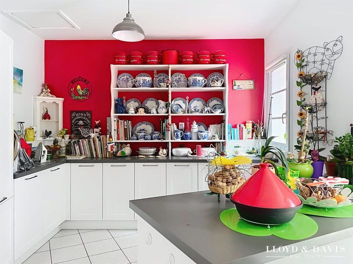 Image No.16-4 Bed House for sale