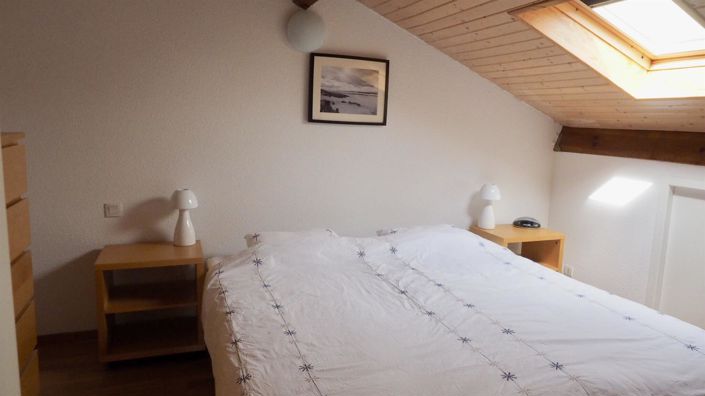 Image No.5-2 Bed House for sale