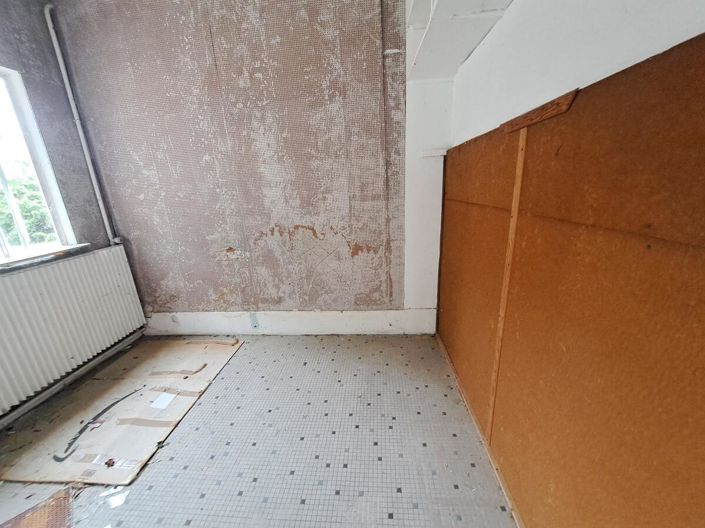 Image No.9-3 Bed House for sale