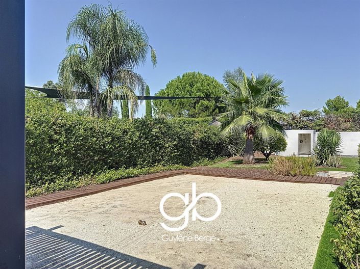 Image No.30-4 Bed House for sale