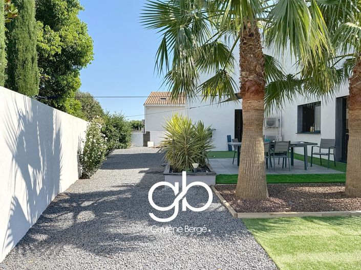 Image No.32-4 Bed House for sale