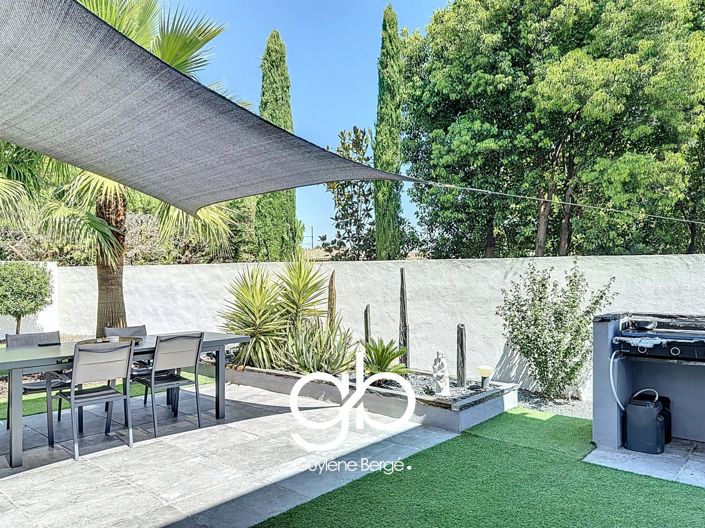 Image No.8-4 Bed House for sale