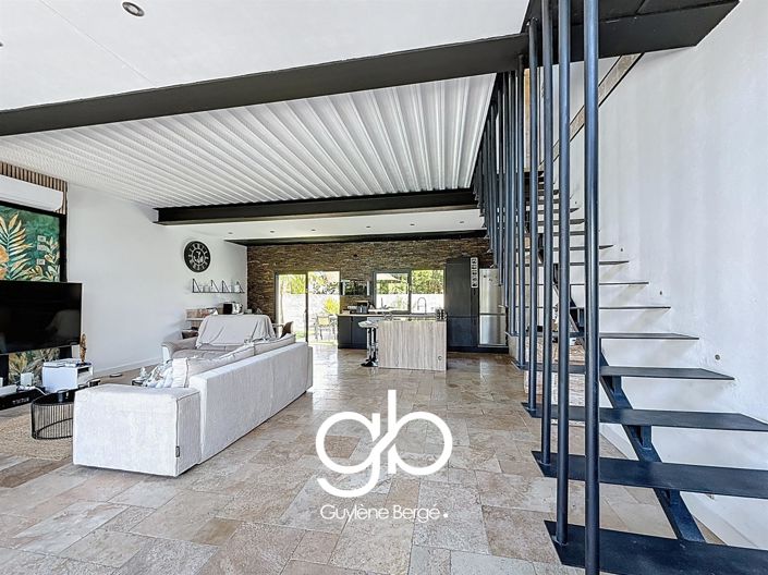 Image No.9-4 Bed House for sale