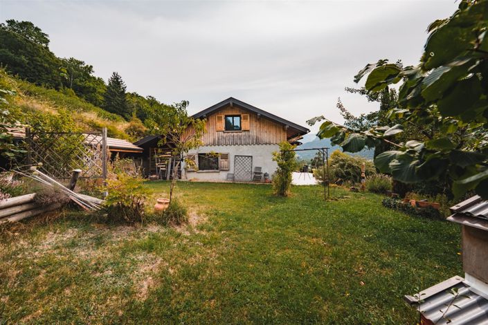 Image No.14-6 Bed House for sale