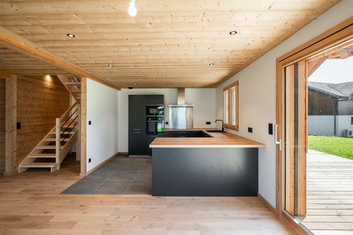 Image No.8-1 Bed House for sale