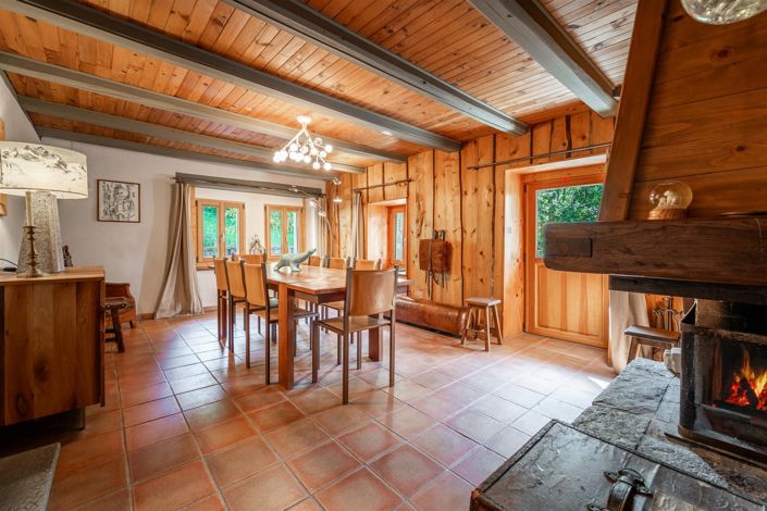 Image No.8-4 Bed House for sale