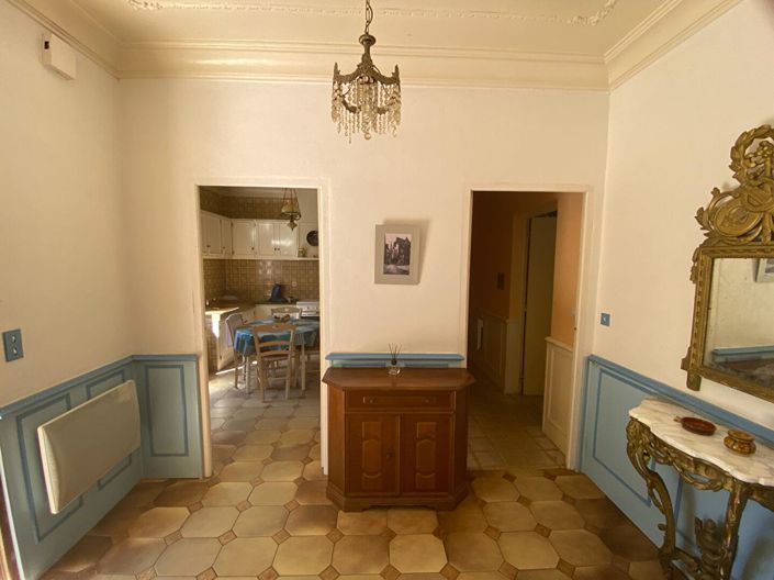 Image No.11-3 Bed House for sale