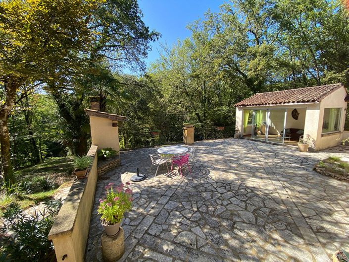 Image No.17-3 Bed House for sale