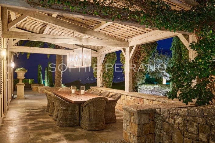 Image No.16-6 Bed House for sale