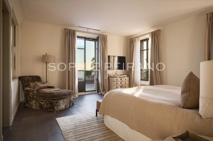 Image No.9-6 Bed House for sale