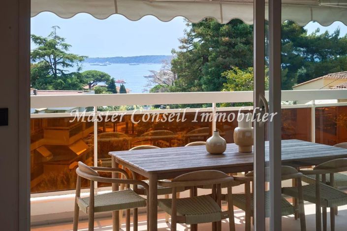 Image No.1-4 Bed Apartment for sale