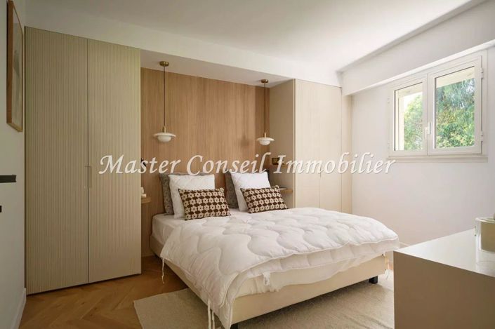 Image No.8-4 Bed Apartment for sale