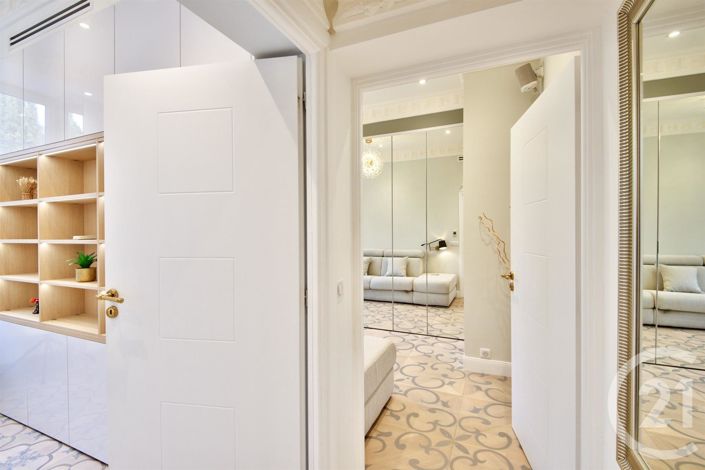 Image No.11-3 Bed Apartment for sale