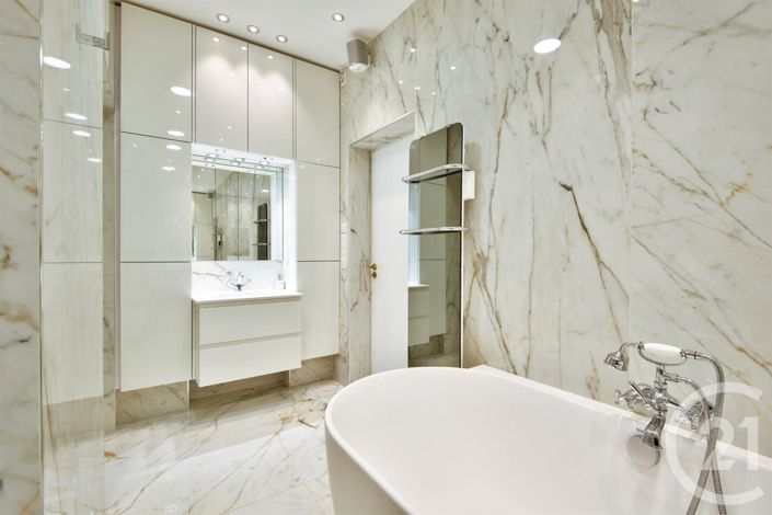 Image No.8-3 Bed Apartment for sale