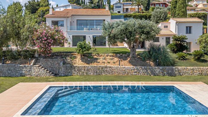 Image No.1-7 Bed House for sale